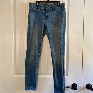Size 6 Universal Thread Jeans